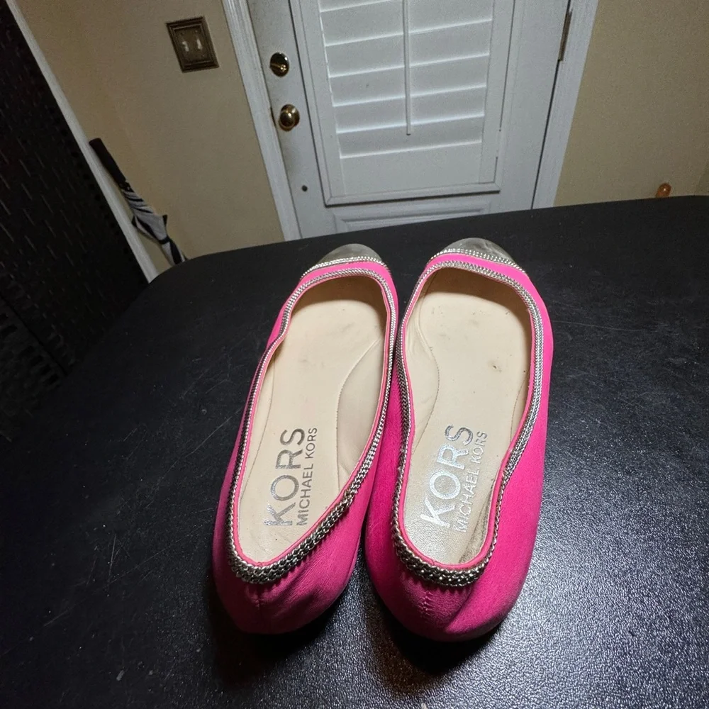Kors Michael Kors size 7.5  pink/ silver flats